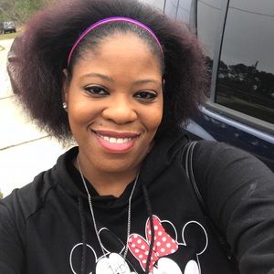 Meet your Posher, Cassandra